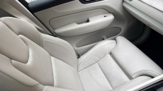 Volvo Xc60 2.0 T6 Recharge PHEV Inscription 5dr AWD Auto Estate